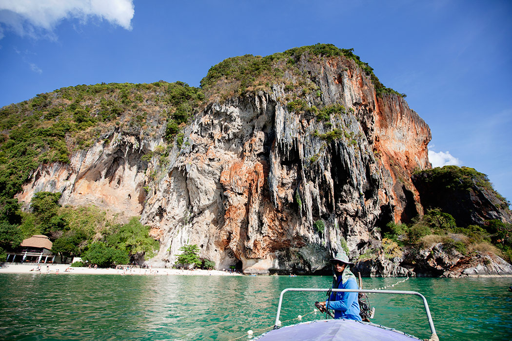 1_boatman_railay