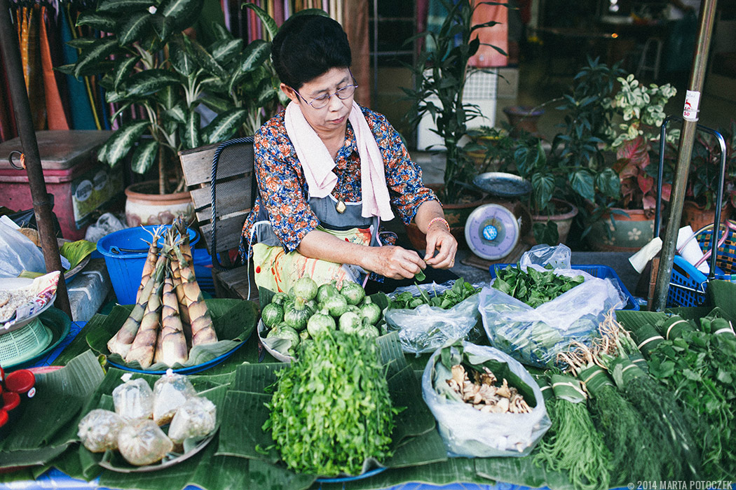 21-food market chiang mai