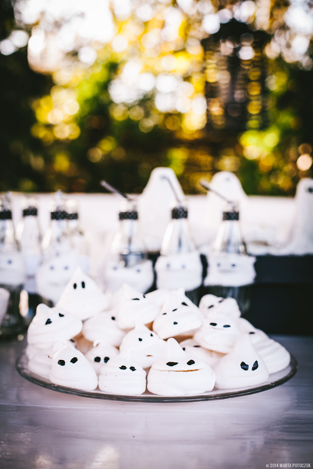 ghost meringues