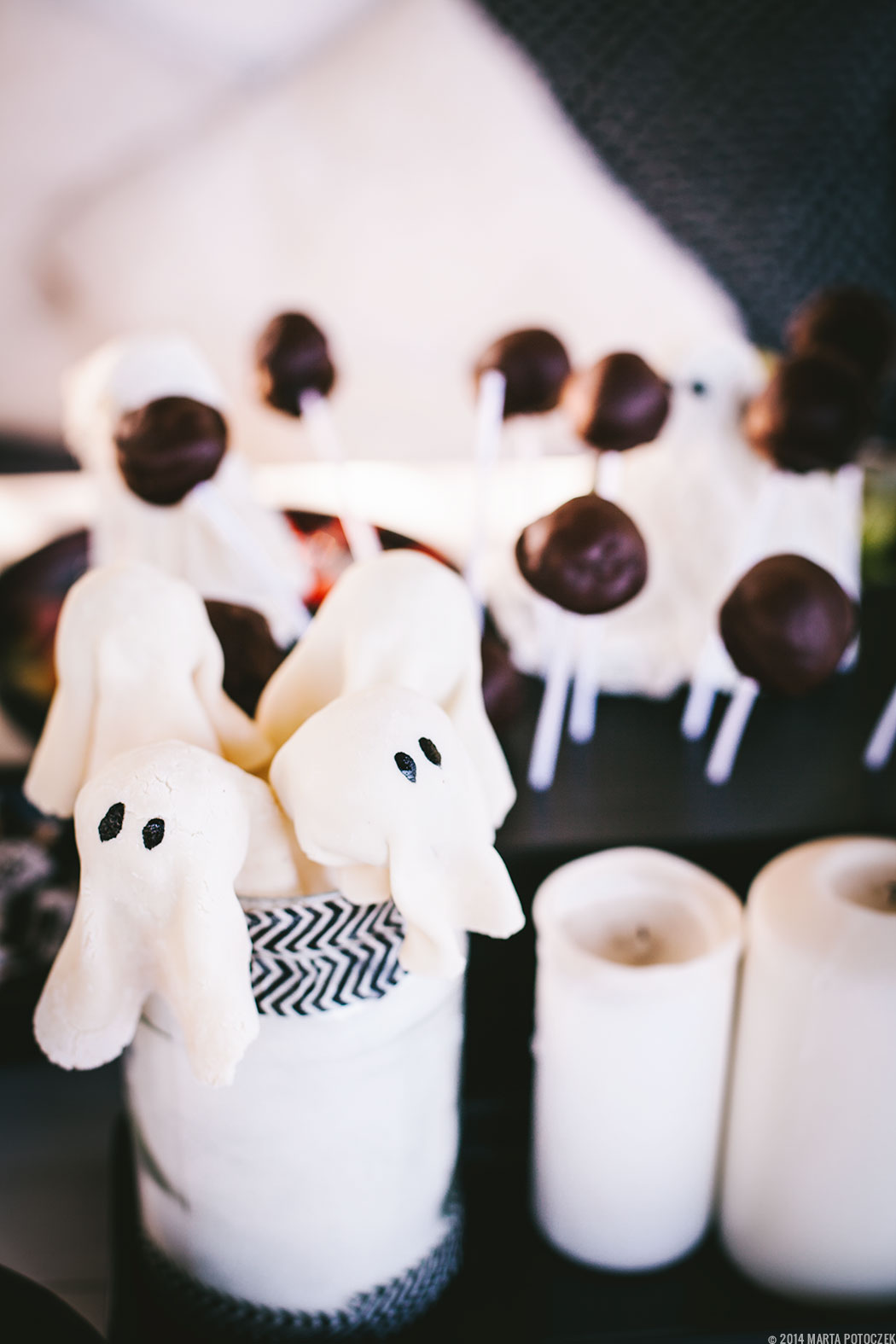 ghost cake pops